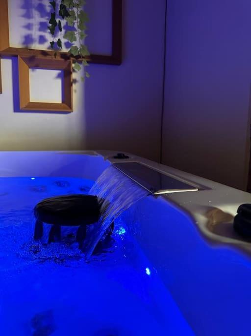 Relax Nella Jacuzzi In Toscana Colle Val D'Elsa Luaran gambar